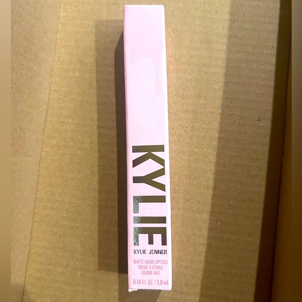 Kylie Cosmetics Matte Liquid Lipstick – Shade “Khlo$” (707)
